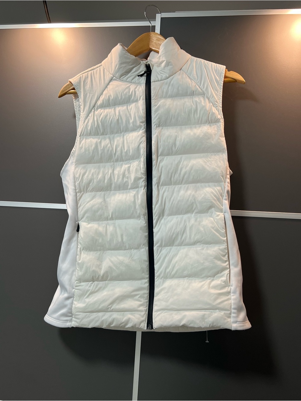 Athleta Inlet Apex Vest Medium